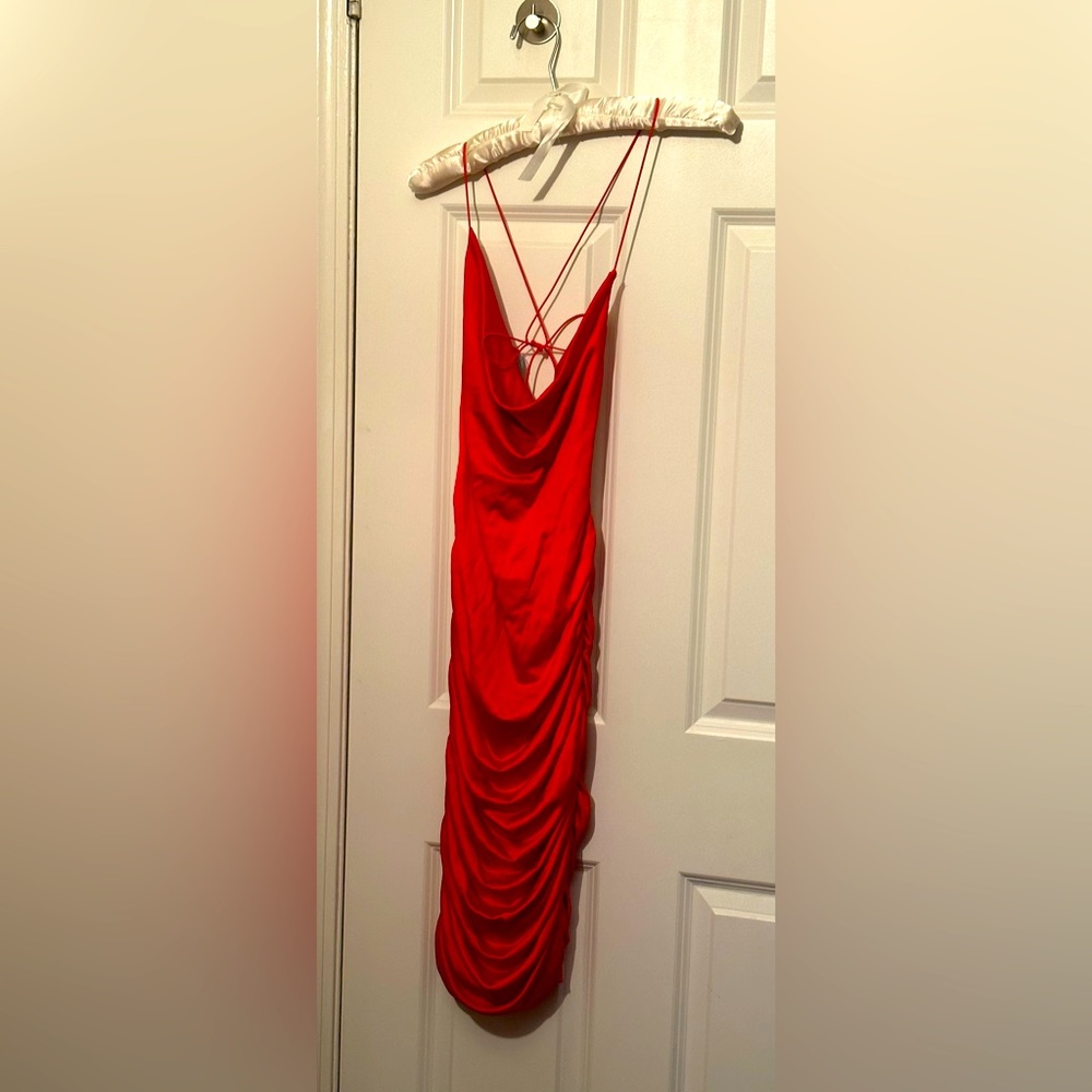 RED HOT Marciano Dress ❤️‍🔥❤️‍🔥❤️‍🔥